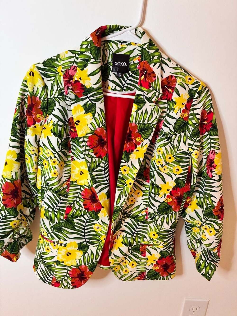 Xoxo Women's One-Button Ruched Sleeve Tropical Print Blazer Size M